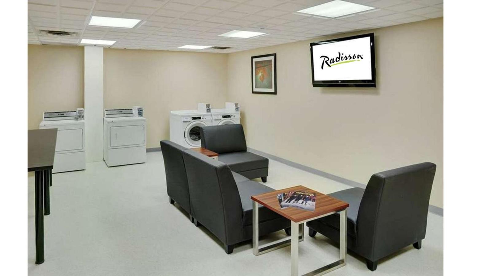 Radisson Hotel Fort St John Fort St. John Ngoại thất bức ảnh